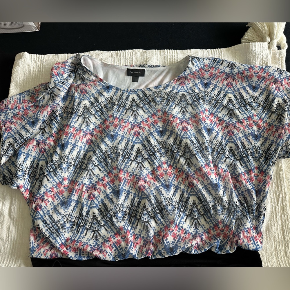 AB Studio Red and White Short Sleeve Crop Blouse